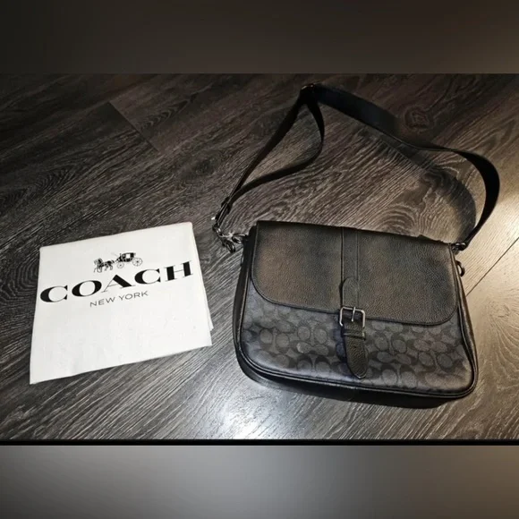 Coach Black and Gray Signature Messenger Bag - Picture 1 of 1
